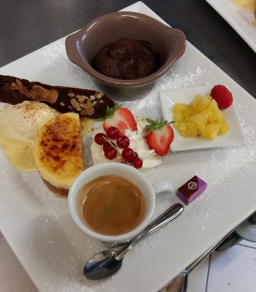 Cafe gourmand